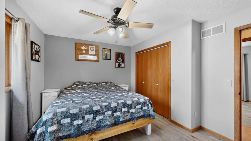 1028 W Elm Street Lake City, MN 55041