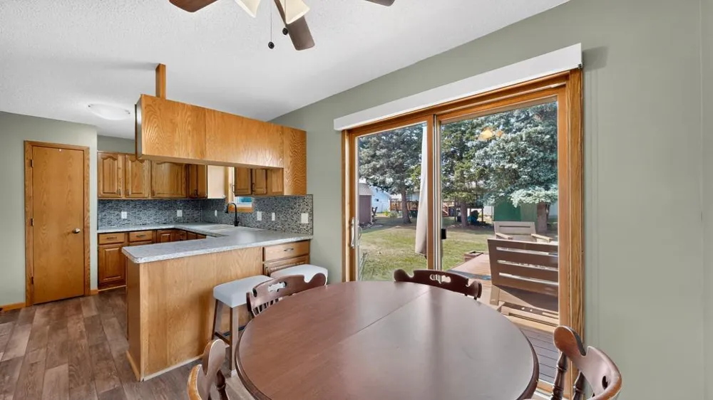 1028 W Elm Street Lake City, MN 55041