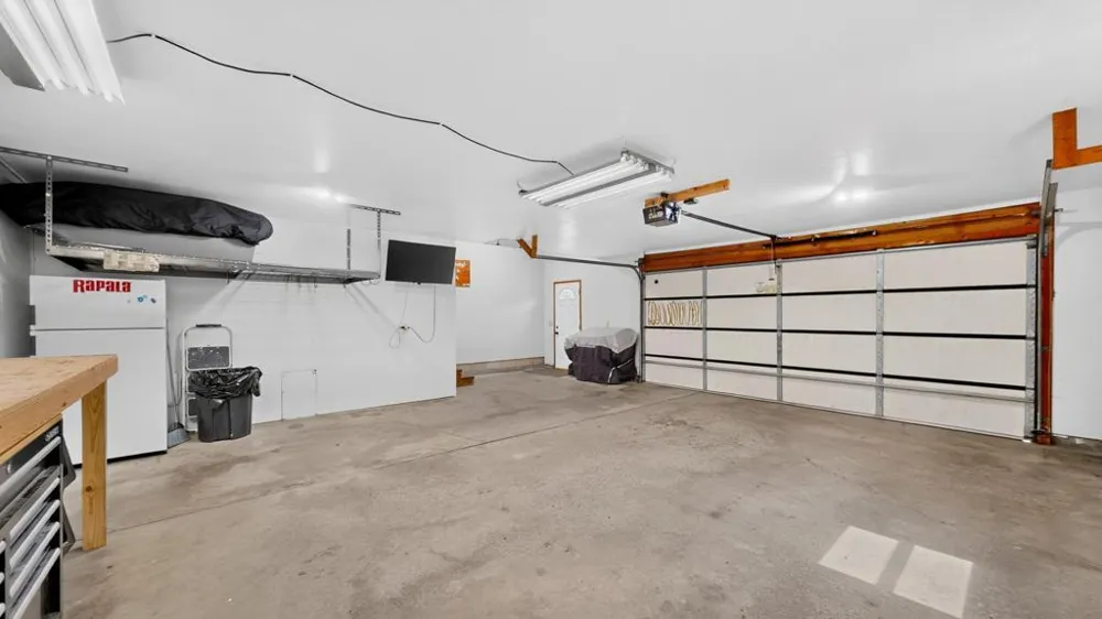 1028 W Elm Street Lake City, MN 55041