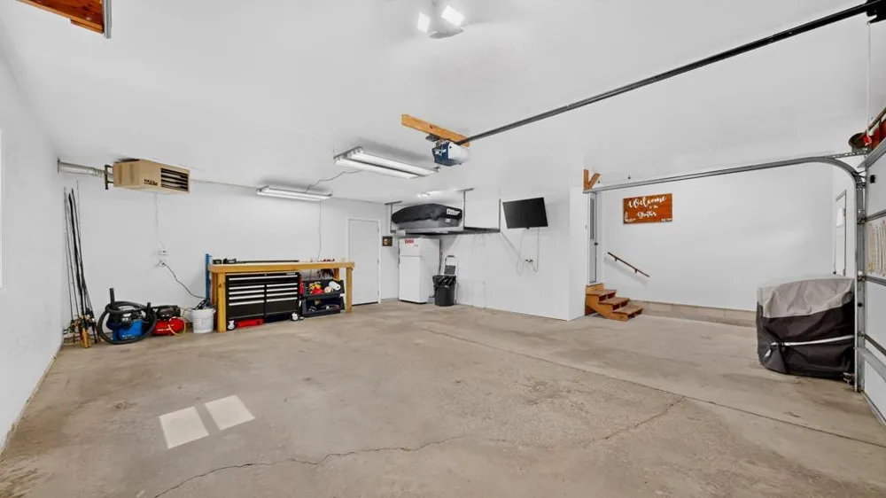 1028 W Elm Street Lake City, MN 55041
