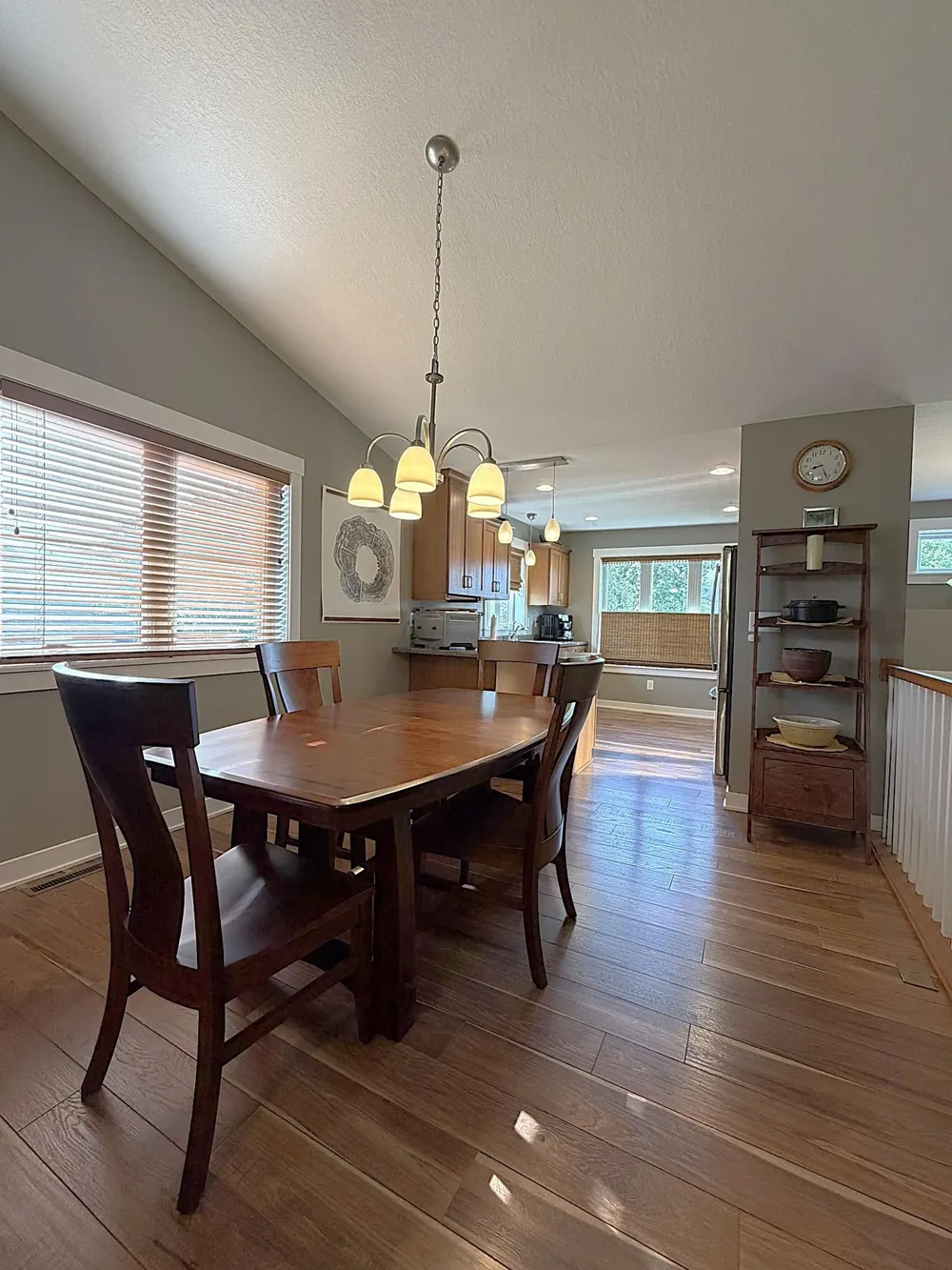 3221 Lakeridge Drive NW Rochester, MN 55901