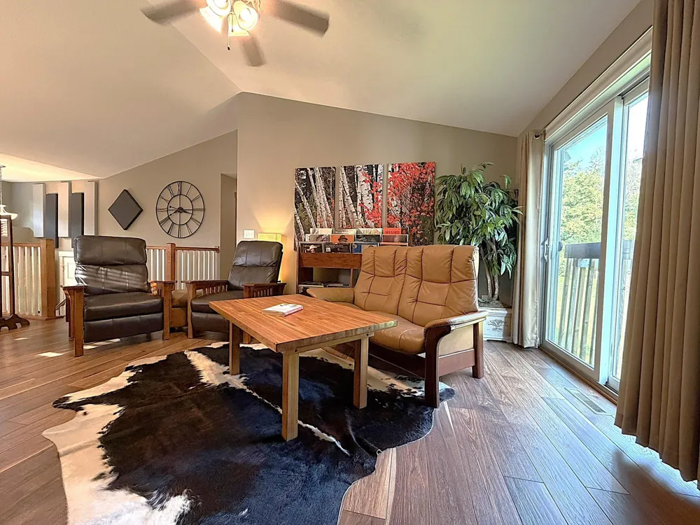 3221 Lakeridge Drive NW Rochester, MN 55901