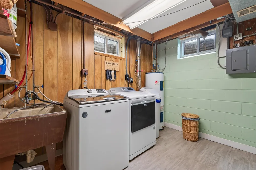 5411 Baker Road Minnetonka, MN 55343
