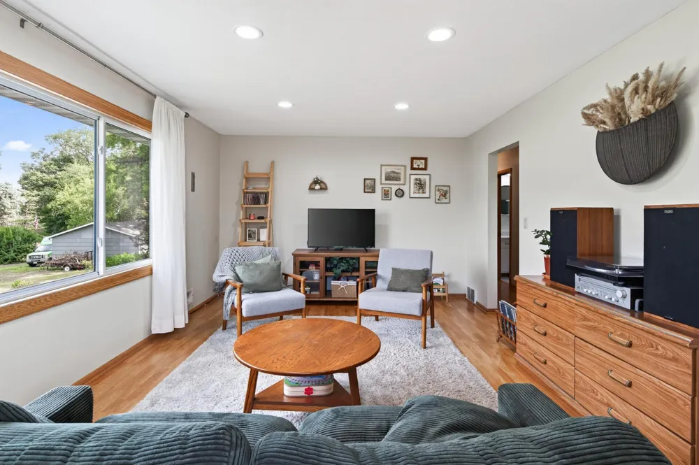5411 Baker Road Minnetonka, MN 55343