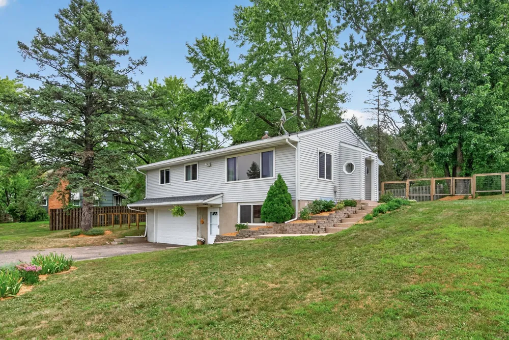 5411 Baker Road Minnetonka, MN 55343