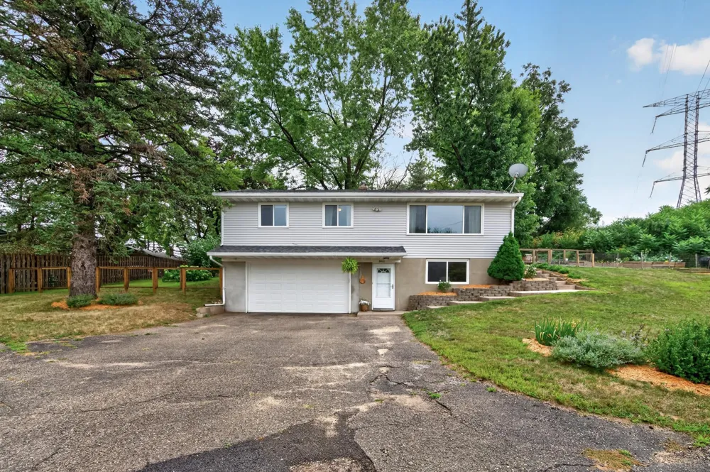 5411 Baker Road Minnetonka, MN 55343