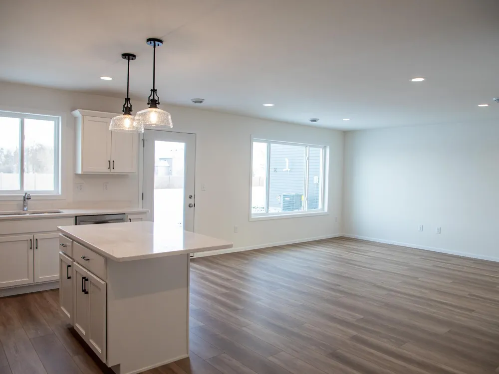 1142 W 55 AVENUE West Fargo, ND 58047