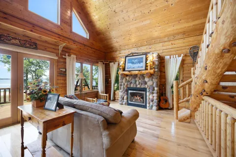 5962 County Road 7 SW