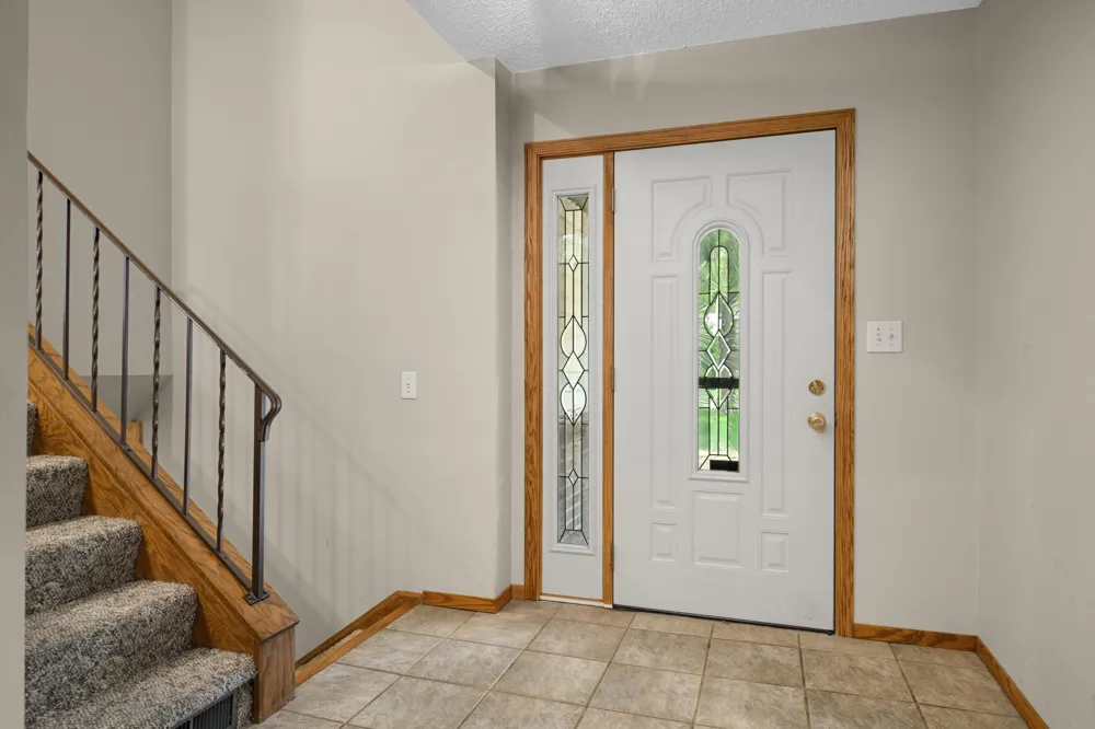 7719 Knollwood Drive Mounds View, MN 55112