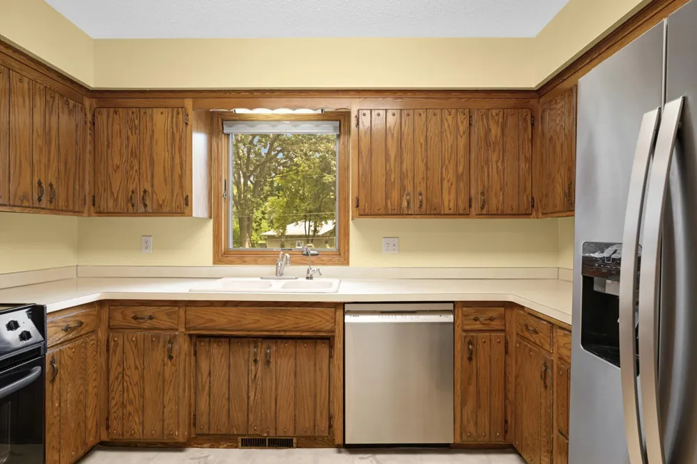 7719 Knollwood Drive Mounds View, MN 55112