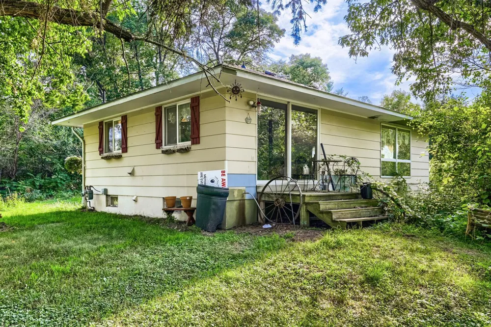 37082 Falcon Avenue North Branch, MN 55056