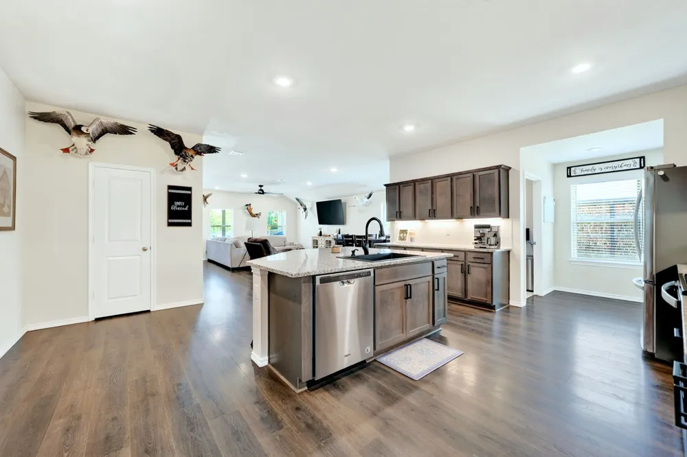 713 SADDLE HORN Royse City, TX 75189