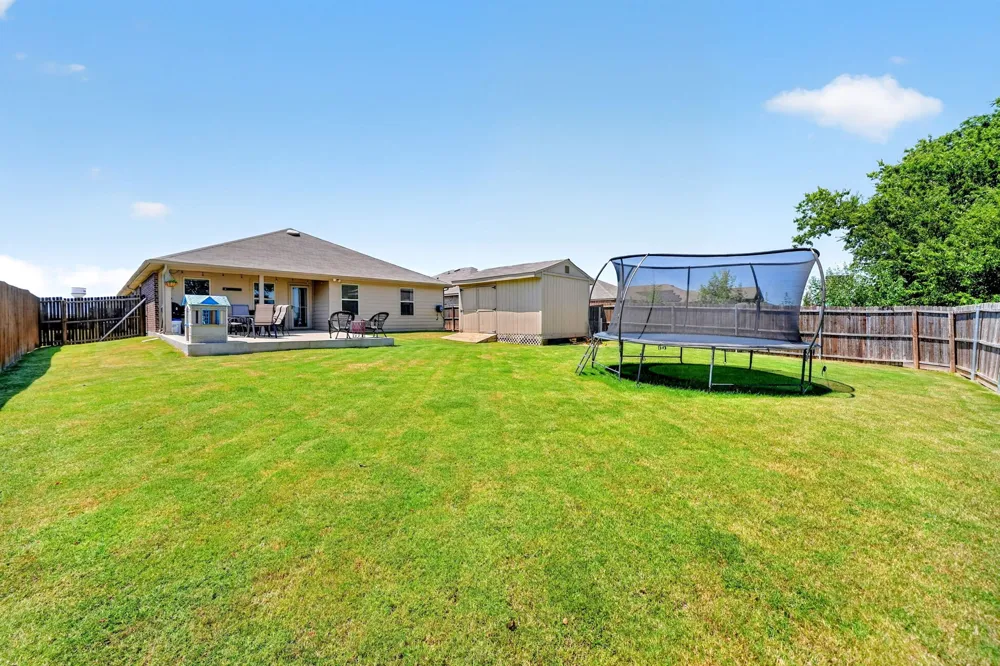 713 SADDLE HORN Royse City, TX 75189