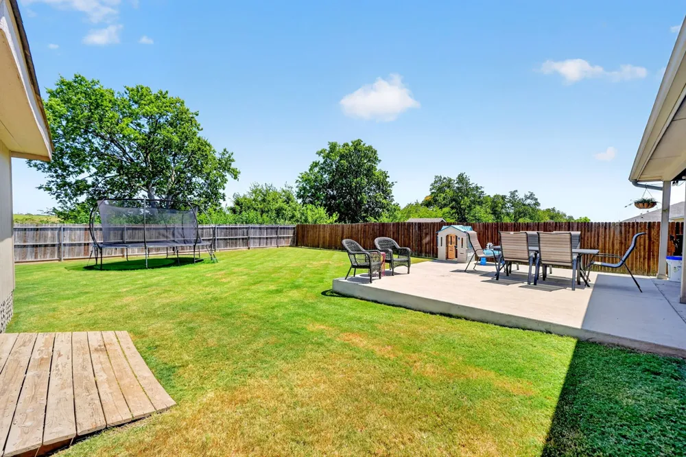 713 SADDLE HORN Royse City, TX 75189