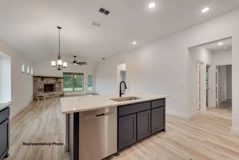309 Skeen Peak Drive Springtown, TX 76082