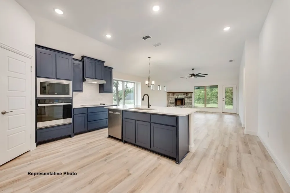309 Skeen Peak Drive Springtown, TX 76082