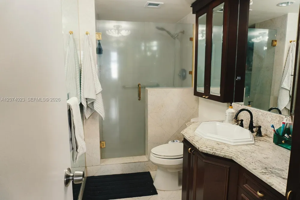 9111 E Bay Harbor Dr #5B Bay Harbor Islands, FL 33154