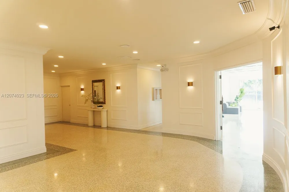 9111 E Bay Harbor Dr #5B Bay Harbor Islands, FL 33154