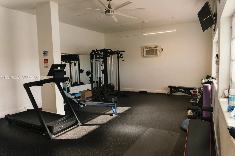 9111 E Bay Harbor Dr #5B Bay Harbor Islands, FL 33154