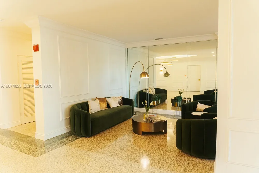 9111 E Bay Harbor Dr #5B Bay Harbor Islands, FL 33154