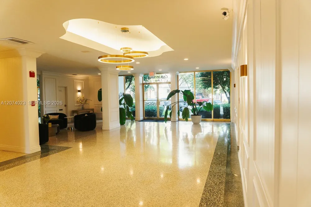 9111 E Bay Harbor Dr #5B Bay Harbor Islands, FL 33154
