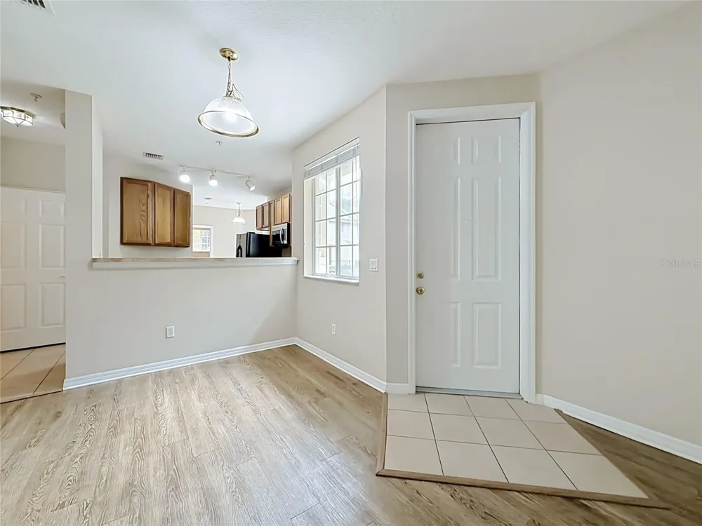 10703 REGENT SQUARE DRIVE #1801 Orlando, FL 32825