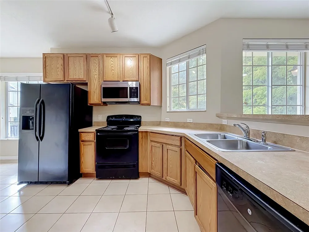 10703 REGENT SQUARE DRIVE #1801 Orlando, FL 32825