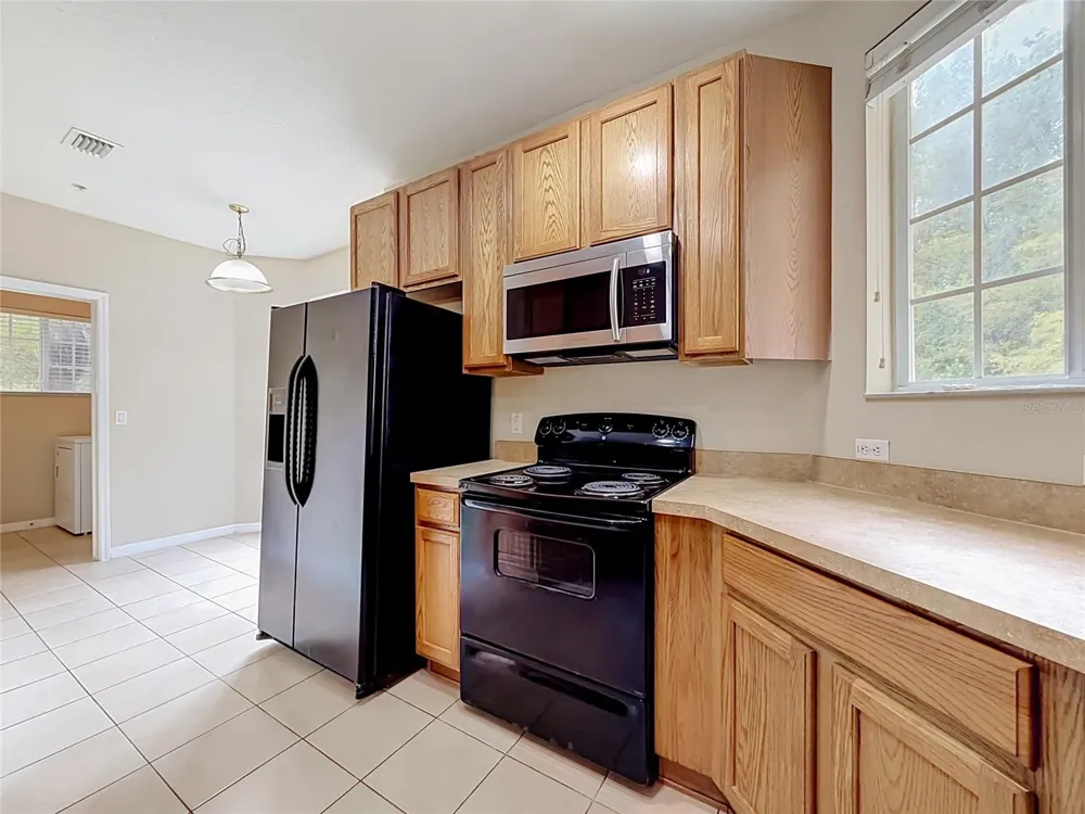 10703 REGENT SQUARE DRIVE #1801 Orlando, FL 32825