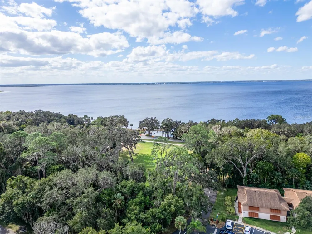100 SWEETGUM WOODS COURT #10C Deltona, FL 32725