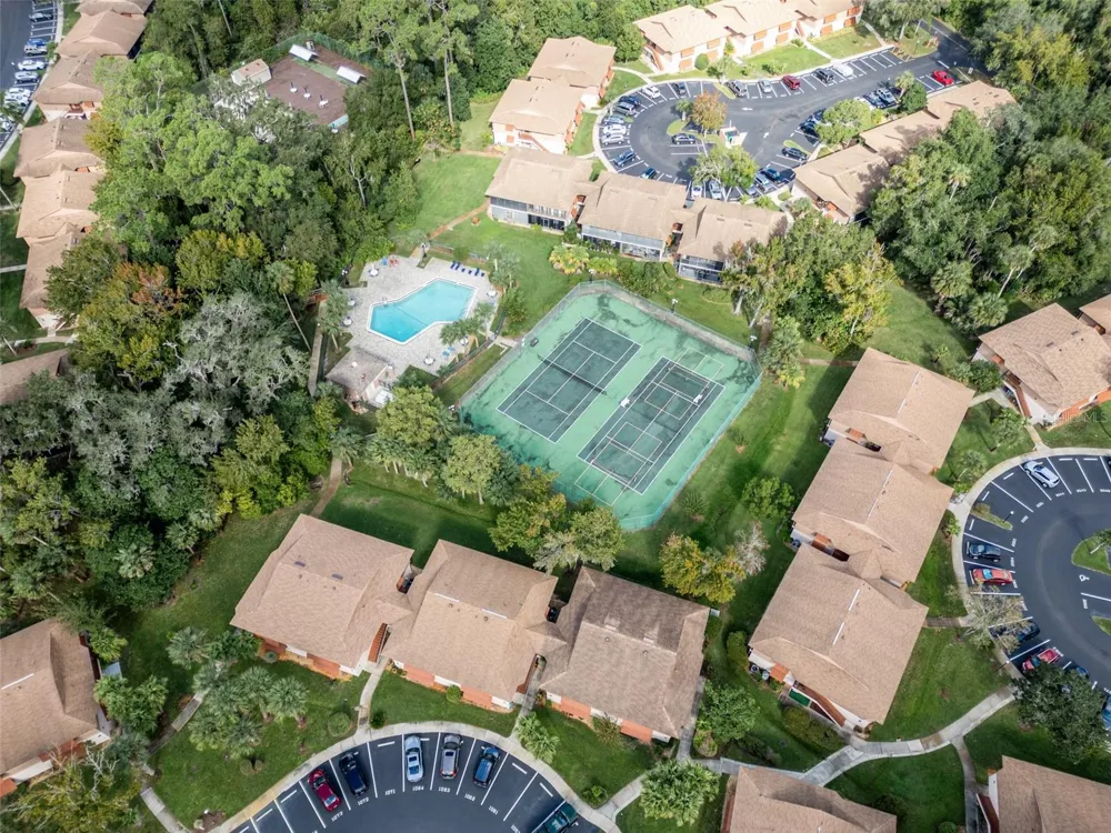 100 SWEETGUM WOODS COURT #10C Deltona, FL 32725