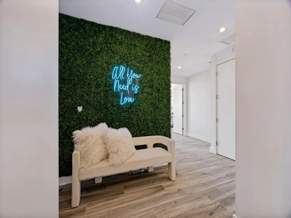 2900 McKinnon Street #2301 Dallas, TX 75201