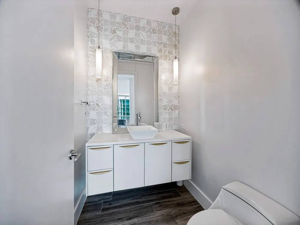 2900 McKinnon Street #2301 Dallas, TX 75201