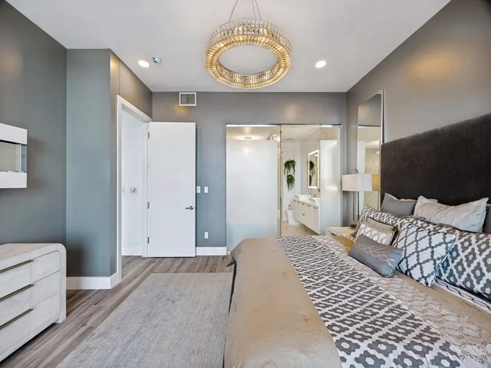 2900 McKinnon Street #2301 Dallas, TX 75201
