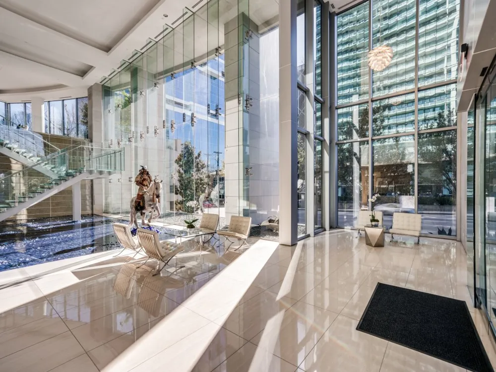 2900 McKinnon Street #2301 Dallas, TX 75201