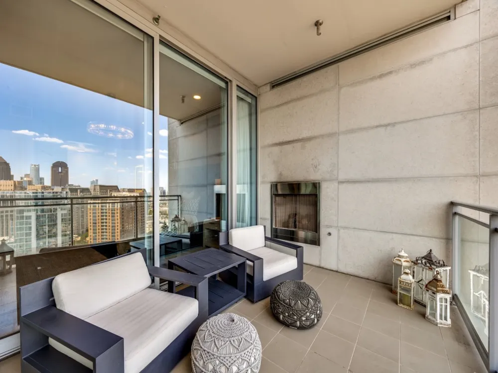 2900 McKinnon Street #2301 Dallas, TX 75201