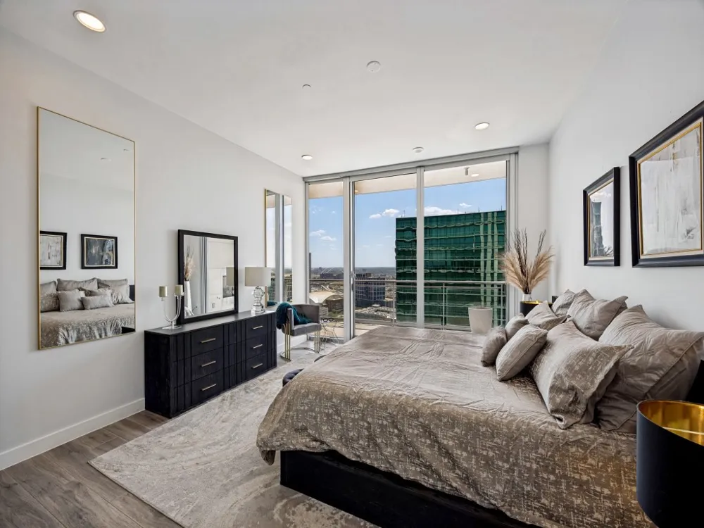 2900 McKinnon Street #2301 Dallas, TX 75201