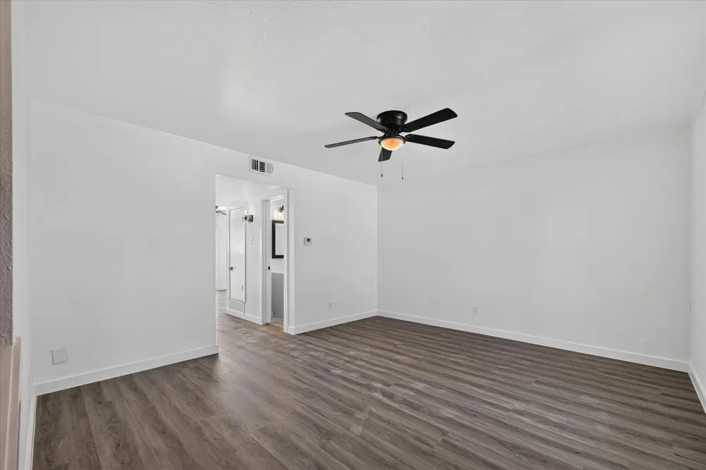 620 Royal Crest Drive Richardson, TX 75081