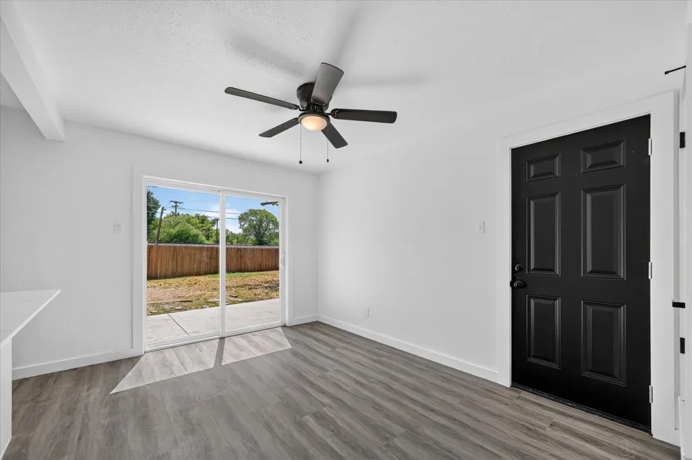 620 Royal Crest Drive Richardson, TX 75081