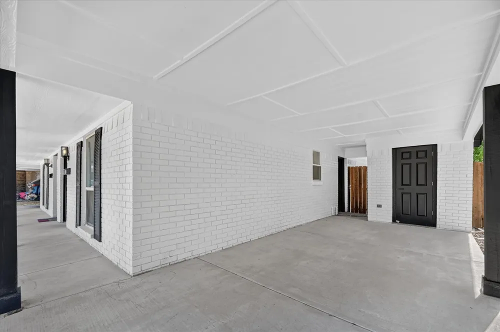 620 Royal Crest Drive Richardson, TX 75081