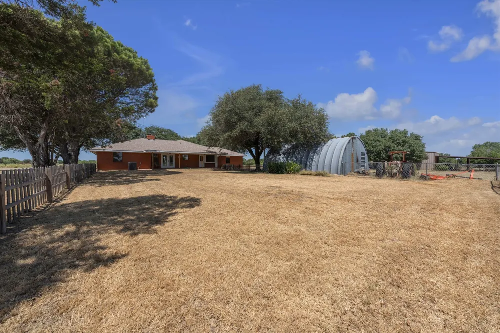 805 S Swanson Road Mineral Wells, TX 76067