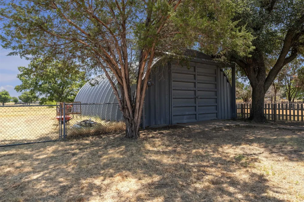805 S Swanson Road Mineral Wells, TX 76067