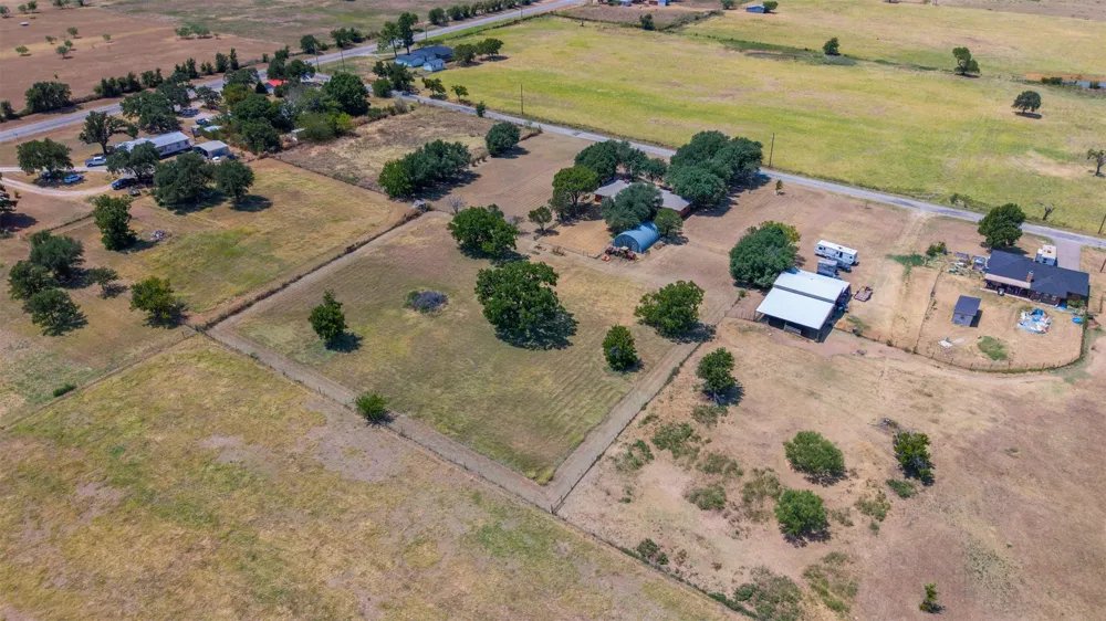 805 S Swanson Road Mineral Wells, TX 76067