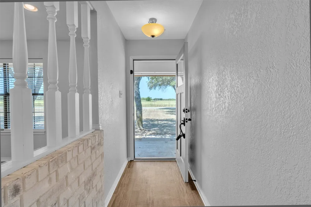 805 S Swanson Road Mineral Wells, TX 76067