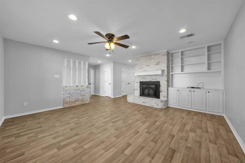 805 S Swanson Road Mineral Wells, TX 76067