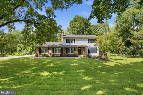 401 FAIRVILLE ROAD