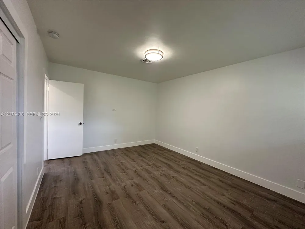 2436 Van Buren St #6 Hollywood, FL 33020