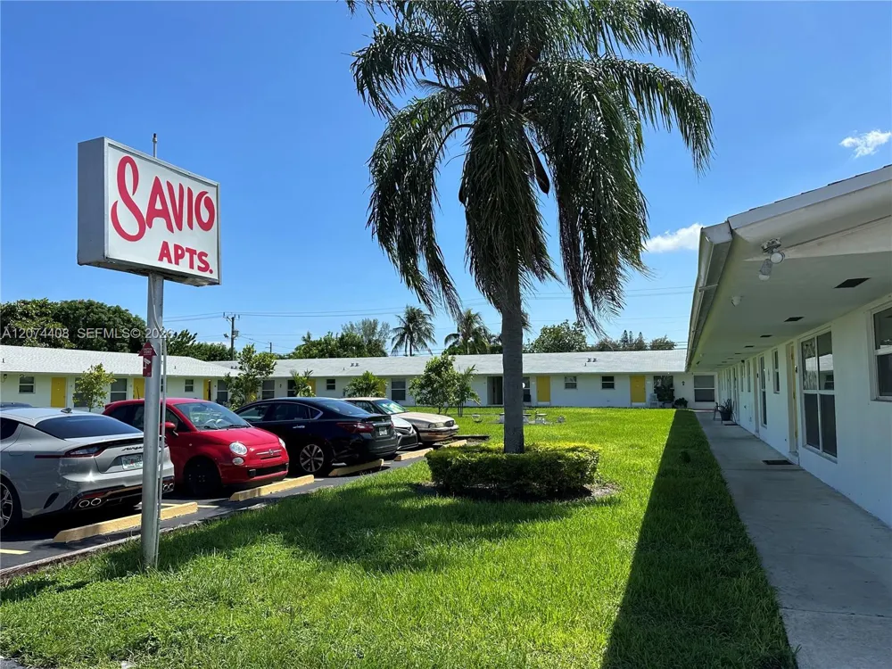2436 Van Buren St #6 Hollywood, FL 33020