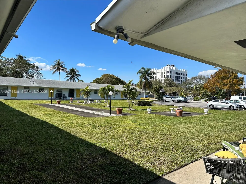 2436 Van Buren St #6 Hollywood, FL 33020