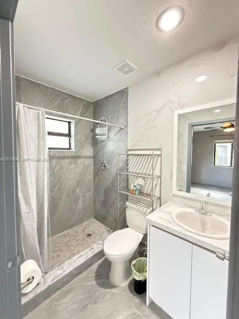 2057 Washington Ave #2 Opa-Locka, FL 33054