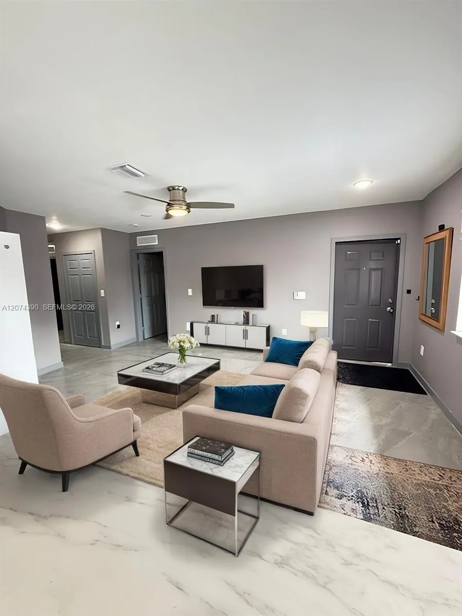 2057 Washington Ave #2 Opa-Locka, FL 33054